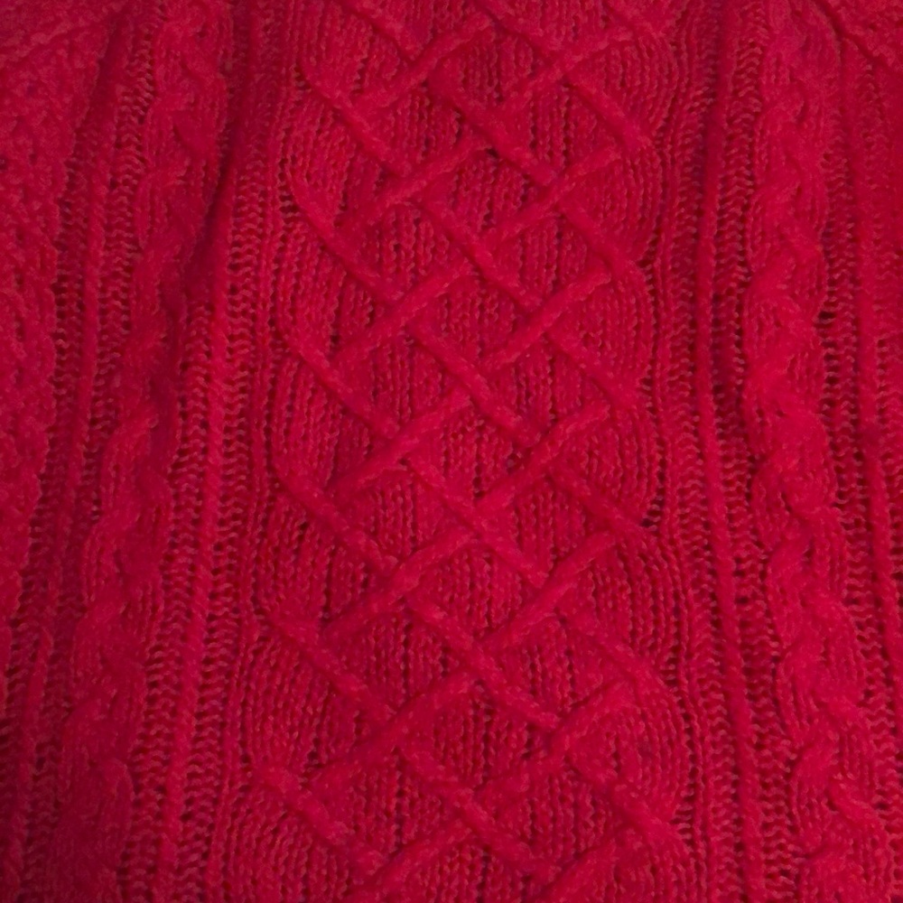 Long sleeved dark pink sweater